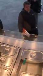 4589049 B