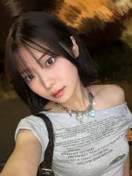 216978 B