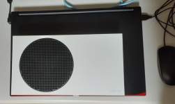 557358 B